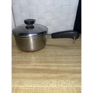 Revere Ware 1 QT Saucepan With Lid, Copper Bottom 1801 Clinton, IlL USA